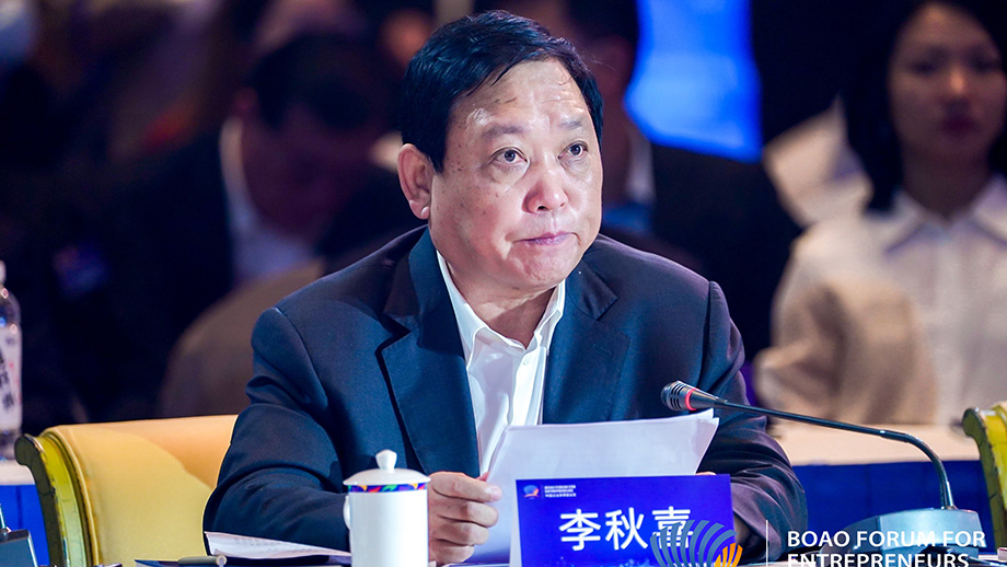 汾酒李秋喜：強(qiáng)起來(lái)，是每一個(gè)中國(guó)企業(yè)的責(zé)任和使命