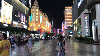 購物中心供大于求 誰能活得更好？