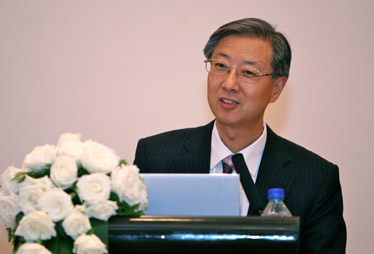 【發(fā)展】中國期貨:機(jī)遇與挑戰(zhàn)并存