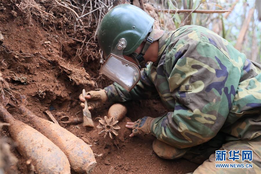 （圖文互動(dòng)）（1）和平年代，離死神最近的人——南部戰(zhàn)區(qū)陸軍云南掃雷大隊(duì)邊境掃雷排爆記事