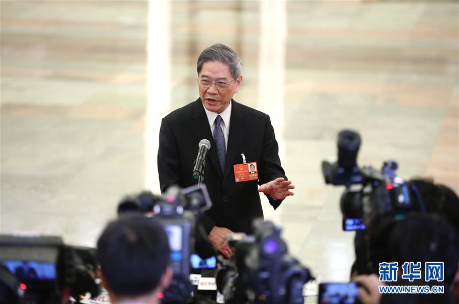 （兩會(huì)&middot;人大開(kāi)幕）（6）采訪(fǎng)部長(zhǎng)