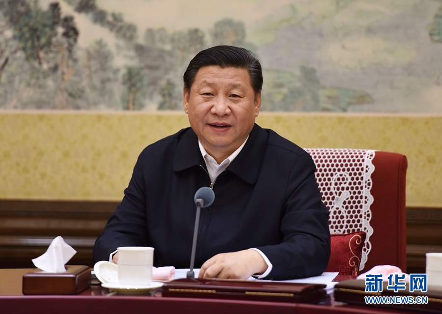 12月28日至29日，中共中央政治局召開(kāi)專題民主生活會(huì)，對(duì)照檢查踐行“三嚴(yán)三實(shí)”情況，討論研究加強(qiáng)黨風(fēng)廉政建設(shè)措施。中共中央總書記習(xí)近平主持會(huì)議并發(fā)表重要講話。新華社記者 李學(xué)仁 攝 