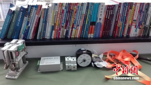 周勇工作室的一角。中新網(wǎng) 邱宇 攝