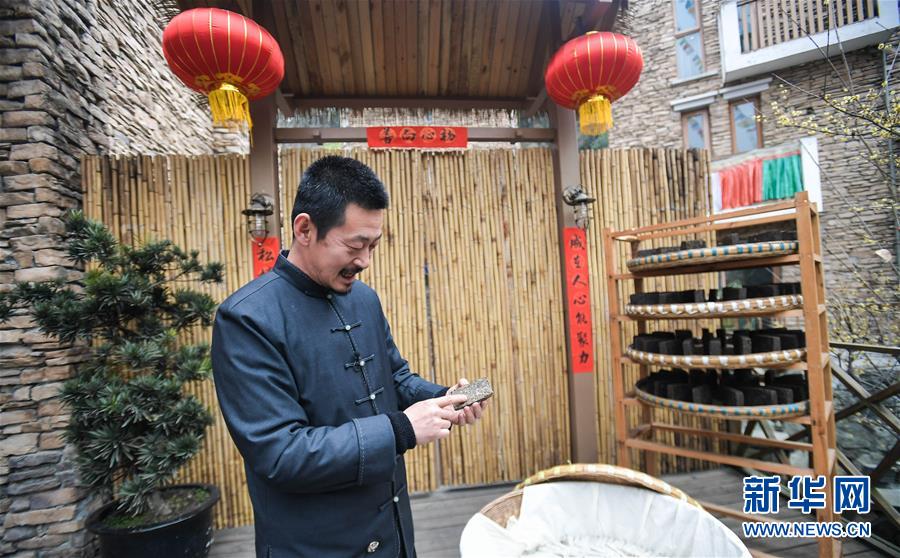 （新媒體專線）（5）我們對美好生活更加充滿信心&mdash;&mdash;習(xí)近平總書記春節(jié)前夕赴四川看望慰問回訪記 