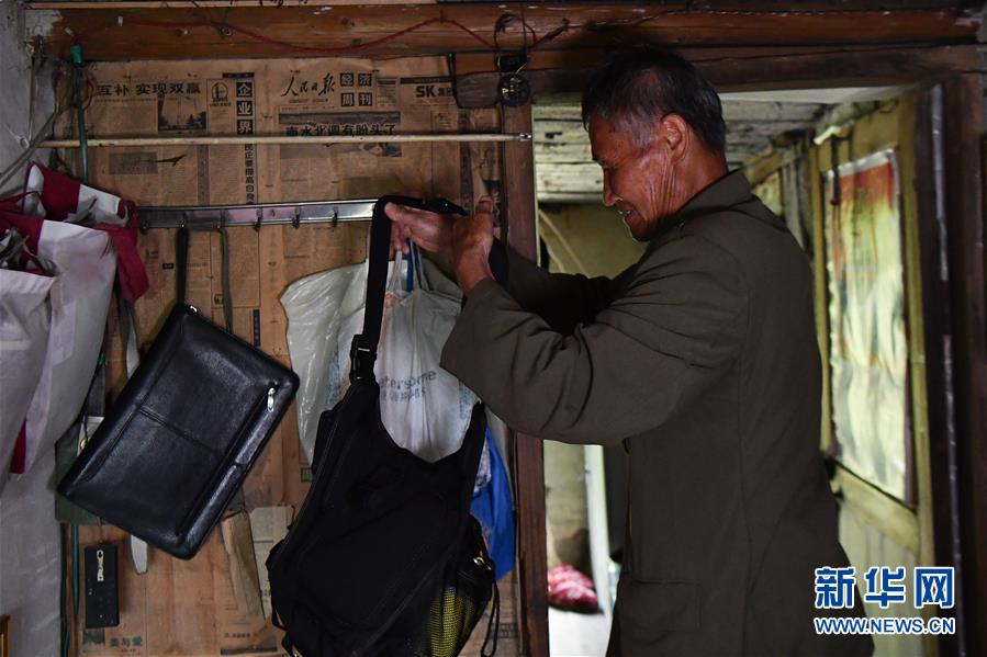 （新華全媒頭條&middot;圖文互動(dòng)）（2）一個(gè)人，一座山&mdash;&mdash;劉真茂的生命守望