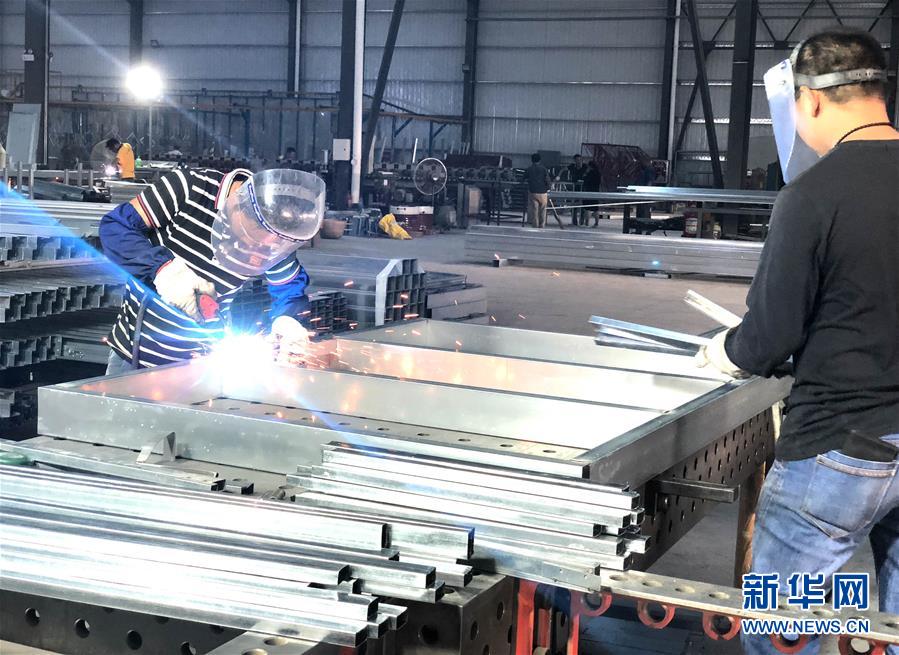 （在習(xí)近平新時(shí)代中國特色社會(huì)主義思想指引下&mdash;&mdash;新時(shí)代新作為新篇章&middot;圖文互動(dòng)）（3）廣西扶綏：三大園區(qū)撬動(dòng)工業(yè)發(fā)展 擔(dān)當(dāng)作為爭(zhēng)創(chuàng)縣域標(biāo)兵