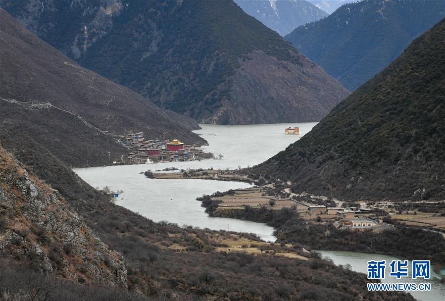 （圖文互動(dòng)）（1）危難之際盡顯砥柱本色&mdash;&mdash;金沙江堰塞湖搶險(xiǎn)救災(zāi)紀(jì)實(shí) 