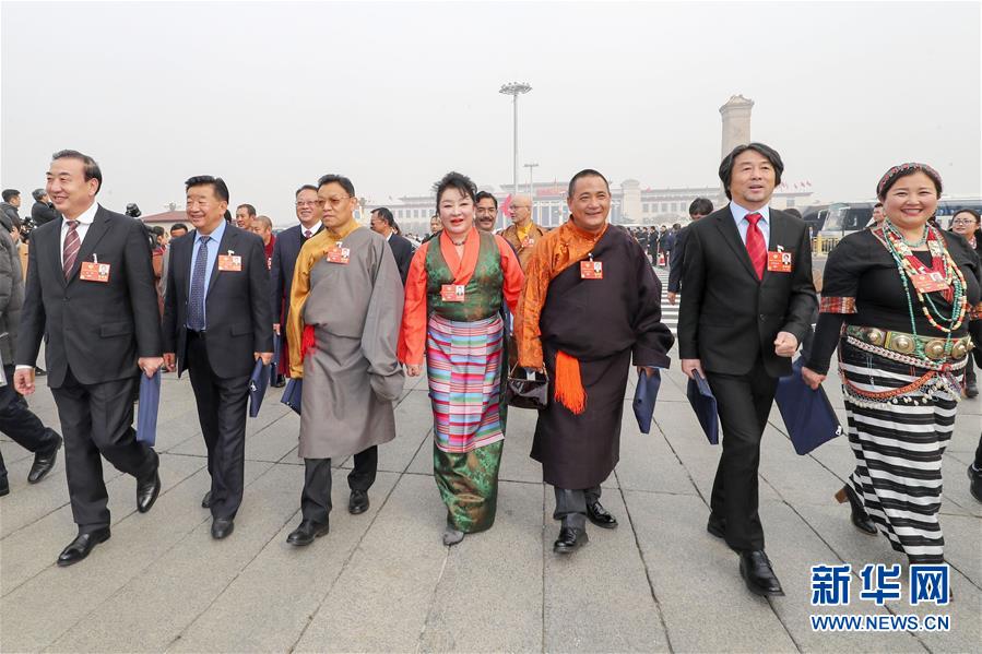 （兩會(huì)&middot;政協(xié)開(kāi)幕）（4）全國(guó)政協(xié)十三屆一次會(huì)議開(kāi)幕