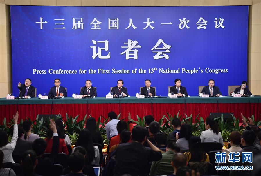 （兩會&middot;XHDW）（1）全國人大相關(guān)負責(zé)人就&ldquo;人大監(jiān)督工作&rdquo;答記者問