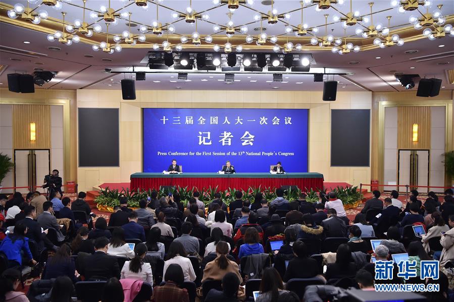 （兩會&middot;XHDW）（4）教育部部長陳寶生就&ldquo;努力讓每個(gè)孩子都能享有公平而有質(zhì)量的教育&rdquo;答記者問