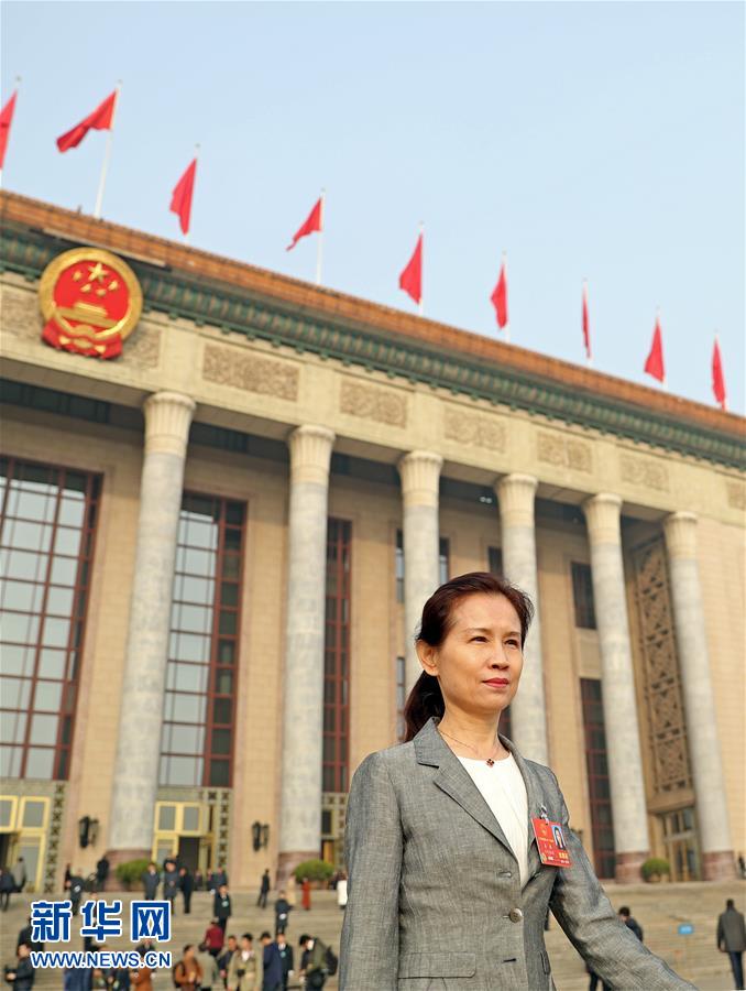 （兩會&middot;基層代表履職故事）（1）全國人大代表李潞：承載生命囑托 堅(jiān)守醫(yī)生職責(zé)