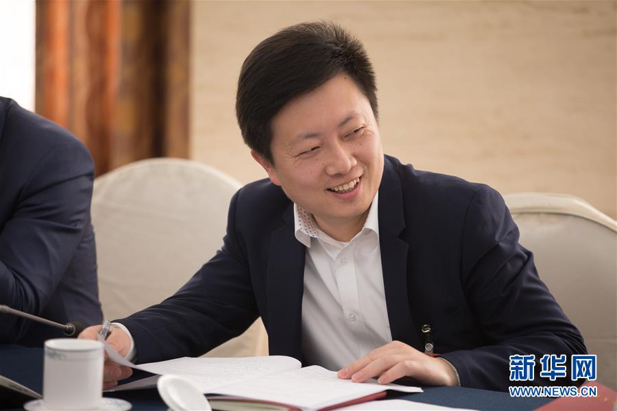 （兩會&middot;基層代表履職故事）（1）全國人大代表楊飛飛：讓農(nóng)民工有更好的職業(yè)上升通道