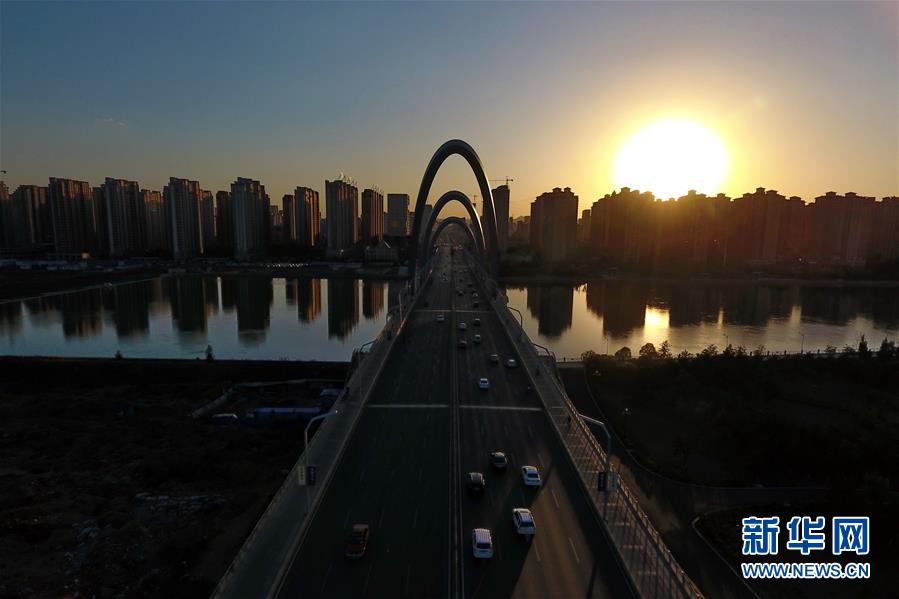 (在習(xí)近平新時代中國特色社會主義思想指引下——新時代新作為新篇章·圖文互動)(2)煤都之藍(lán) 大同大不同