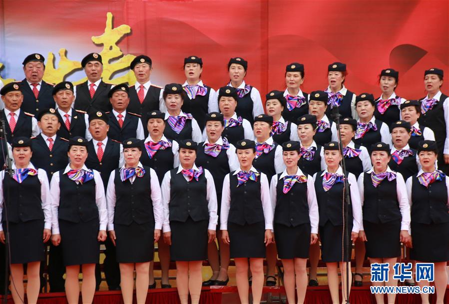 （在習(xí)近平新時代中國特色社會主義思想指引下——新時代新作為新篇章·圖文互動）（3）歡樂的“精氣神兒”從哪來？——“東北小延安”用“文化密鑰”解鎖基層治理