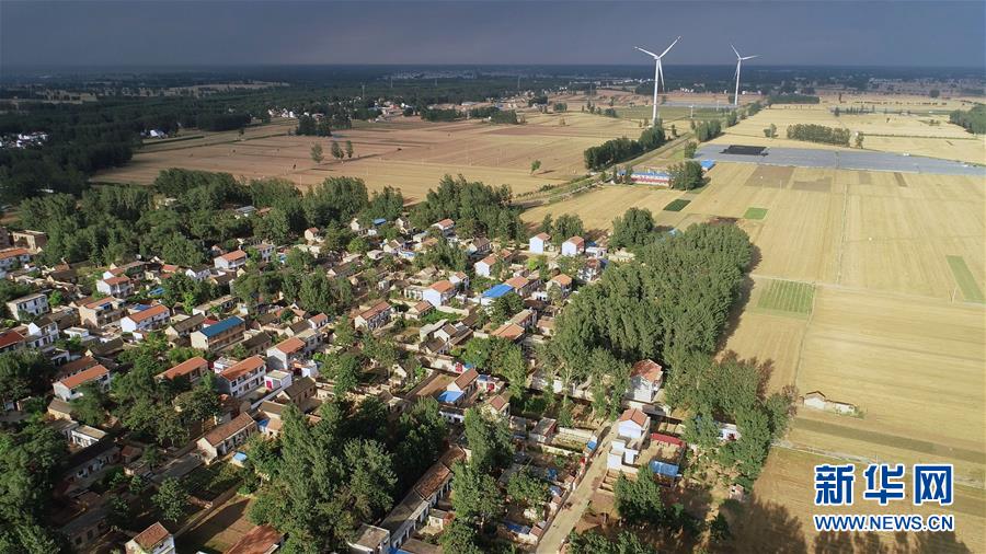 （新華全媒頭條&middot;迎接兩會(huì)特別報(bào)道&middot;圖文互動(dòng)）（8）奮進(jìn)，向著第一個(gè)百年奮斗目標(biāo)&mdash;&mdash;寫在2019年全國(guó)兩會(huì)召開之際