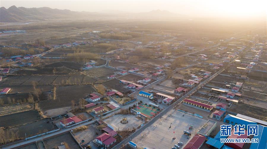 （壯麗70年&middot;奮斗新時(shí)代&middot;圖文互動(dòng)）（4）情同一家，守望相助，共奔小康&mdash;&mdash;內(nèi)蒙古興安盟巴彥敖包嘎查民族團(tuán)結(jié)見聞