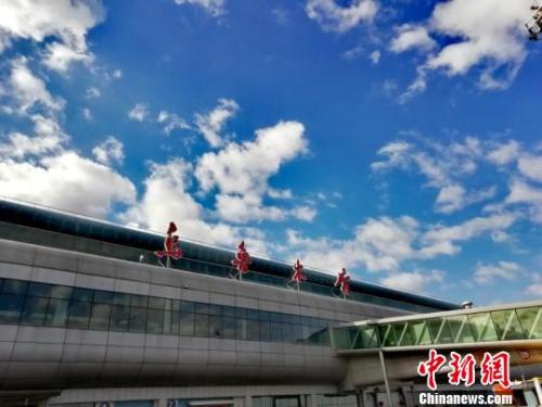 資料圖：烏魯木齊國(guó)際機(jī)場(chǎng)。 新疆機(jī)場(chǎng)集團(tuán)供圖