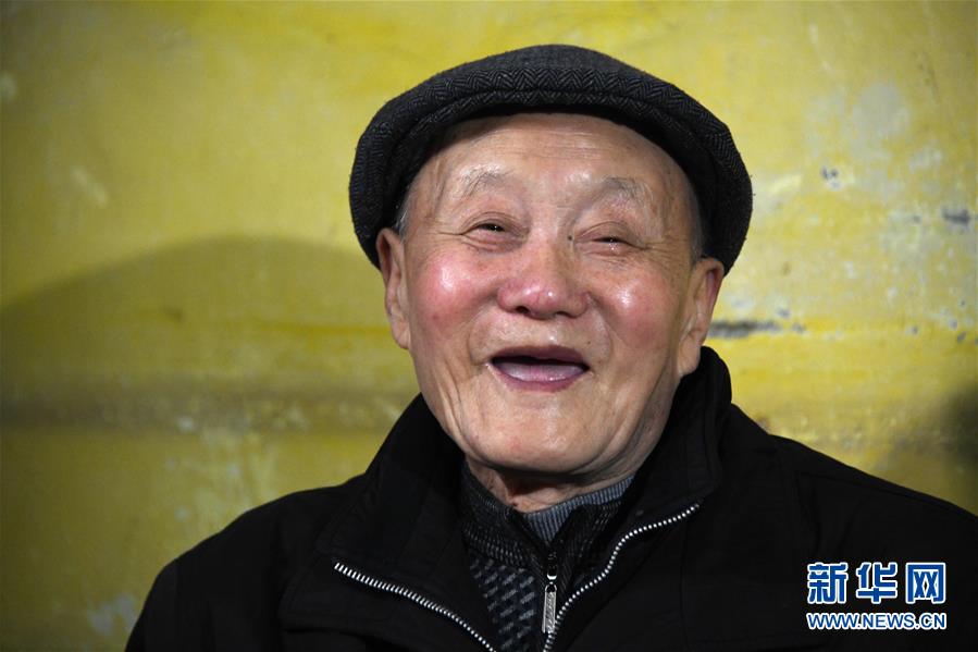 （新華全媒頭條·圖文互動）（1）鍛造領(lǐng)航復(fù)興的中流砥柱——寫在“不忘初心、牢記使命”主題教育即將啟動之際
