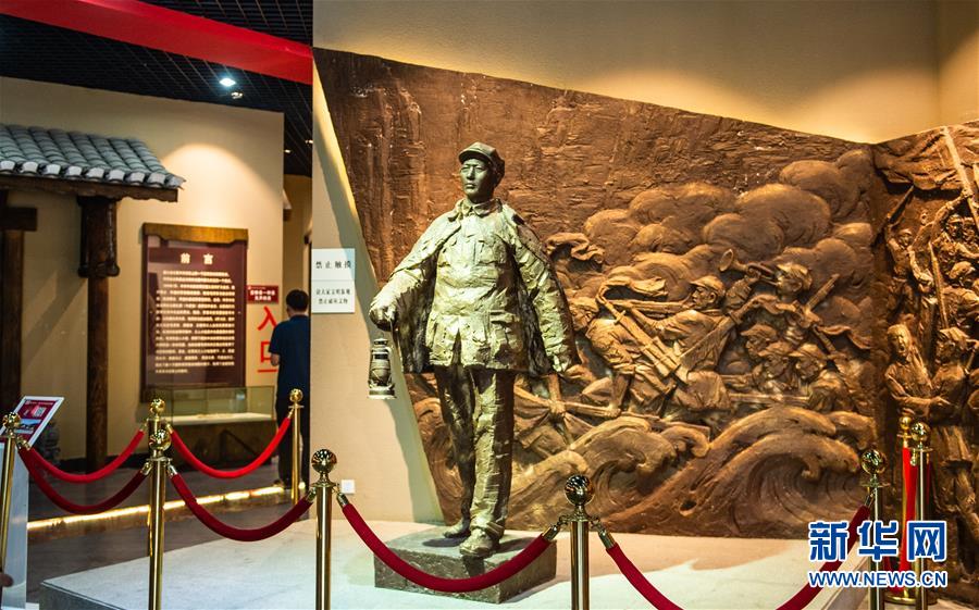 （壯麗70年&middot;奮斗新時(shí)代&mdash;&mdash;記者再走長(zhǎng)征路&middot;圖文互動(dòng)）（1）長(zhǎng)征路上，那一盞盞馬燈