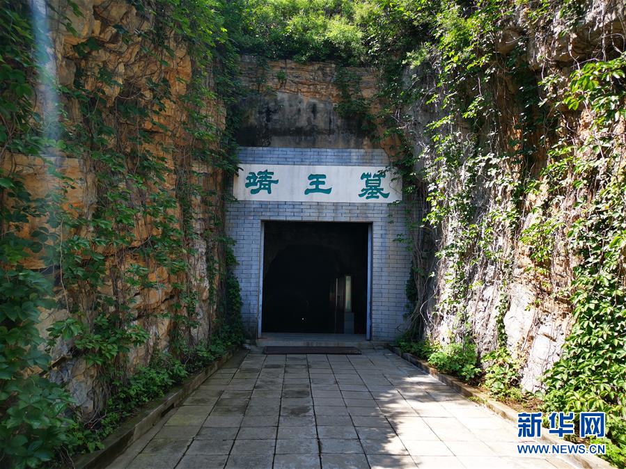 （新華調(diào)查·新中國考古重大發(fā)現(xiàn)·圖文互動(dòng)）（3）滿城漢墓：點(diǎn)一盞長信宮燈，看不盡金縷玉衣
