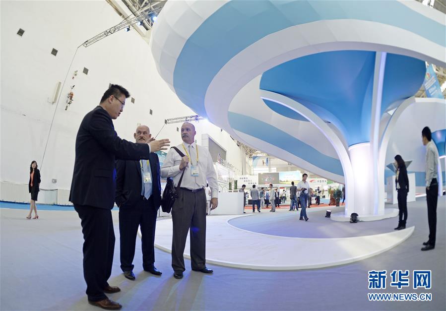 （新華全媒頭條&middot;圖文互動(dòng)）（13）舟舶繼路辟新天　商使交屬煥新顏&mdash;&mdash;寫(xiě)在第四屆中阿博覽會(huì)開(kāi)幕之際