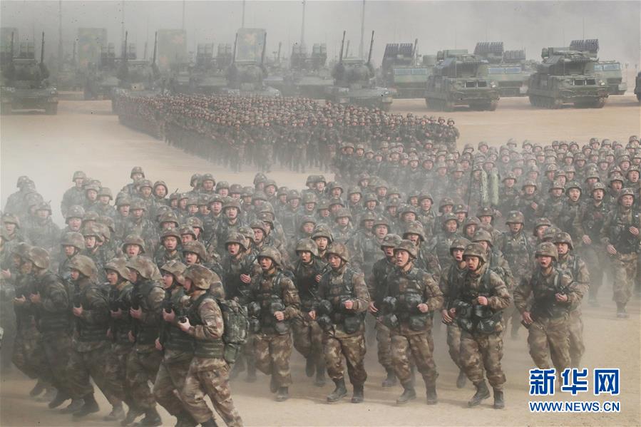 （新華全媒頭條·圖文互動）（4）沿著中國特色強(qiáng)軍之路闊步前進(jìn)——黨中央、中央軍委領(lǐng)導(dǎo)推進(jìn)國防和軍隊(duì)建設(shè)70年紀(jì)實(shí)