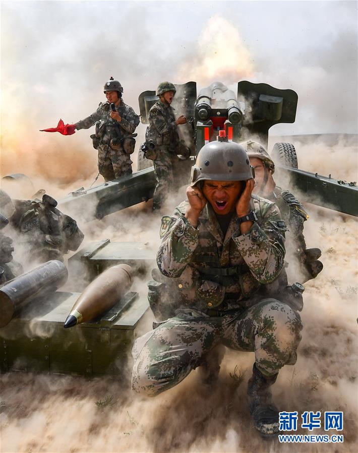 （新華全媒頭條·圖文互動）（9）沿著中國特色強(qiáng)軍之路闊步前進(jìn)——黨中央、中央軍委領(lǐng)導(dǎo)推進(jìn)國防和軍隊(duì)建設(shè)70年紀(jì)實(shí)