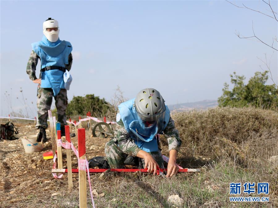 （新華全媒頭條·圖文互動）（12）沿著中國特色強(qiáng)軍之路闊步前進(jìn)——黨中央、中央軍委領(lǐng)導(dǎo)推進(jìn)國防和軍隊(duì)建設(shè)70年紀(jì)實(shí)