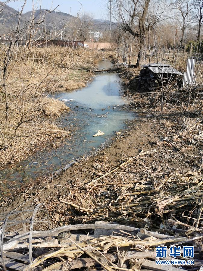 （新華調(diào)查&middot;國(guó)務(wù)院農(nóng)村人居環(huán)境大檢查&middot;圖文互動(dòng)）（2）農(nóng)村生活污水何處去？&mdash;&mdash;農(nóng)村污水治理&ldquo;梗阻&rdquo;現(xiàn)象調(diào)查