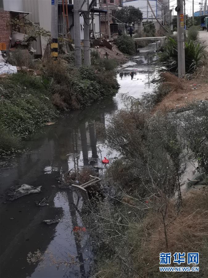 （新華調(diào)查&middot;國(guó)務(wù)院農(nóng)村人居環(huán)境大檢查&middot;圖文互動(dòng)）（4）農(nóng)村生活污水何處去？&mdash;&mdash;農(nóng)村污水治理&ldquo;梗阻&rdquo;現(xiàn)象調(diào)查