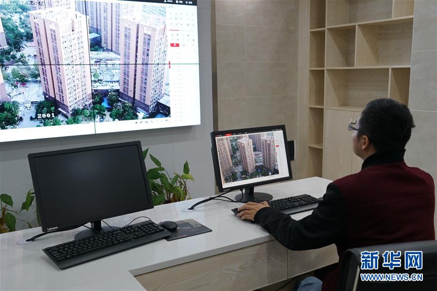 （在習(xí)近平新時(shí)代中國特色社會(huì)主義思想指引下&mdash;&mdash;新時(shí)代新作為新篇章&middot;總書記關(guān)切高質(zhì)量發(fā)展&middot;圖文互動(dòng)）（3）同一片家園，同一個(gè)夢(mèng)想&mdash;&mdash;棚改區(qū)里的民生新事