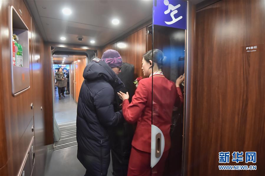 （新華全媒頭條&middot;圖文互動）（7）百年跨越，逐夢京張&mdash;&mdash;寫在京張高鐵開通暨中國高鐵突破3.5萬公里之際