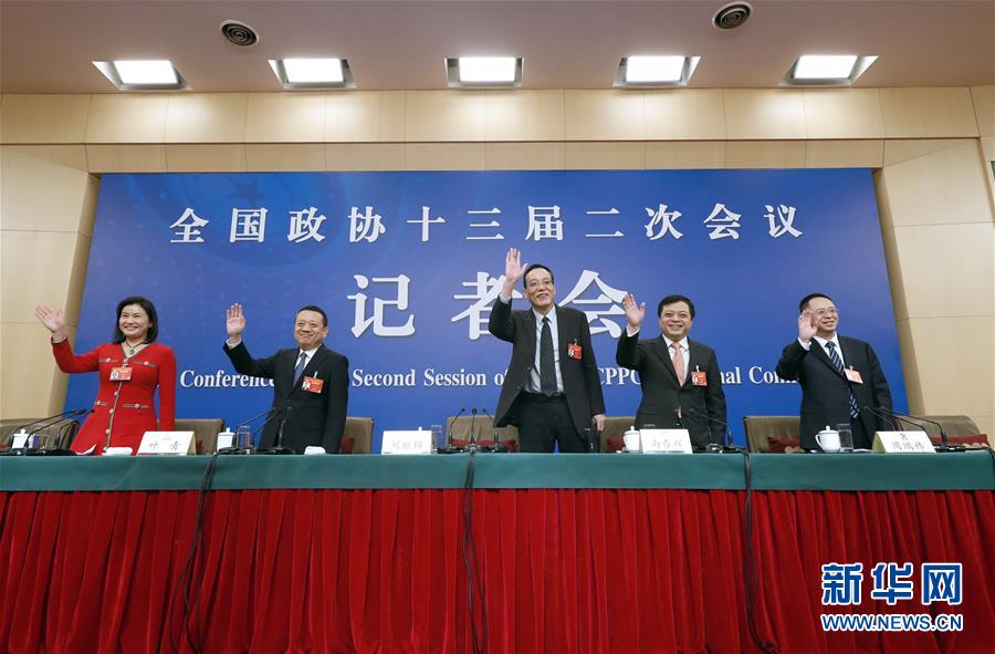 （兩會·XHDW）（1）政協(xié)委員談優(yōu)化營商環(huán)境、促進民營經濟高質量發(fā)展