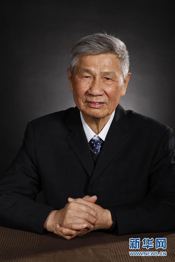 （今日關(guān)注·科技獎勵大會·圖文互動）（1）曾慶存：勇攀氣象科學之巔，他讓天氣預(yù)報越來越精準