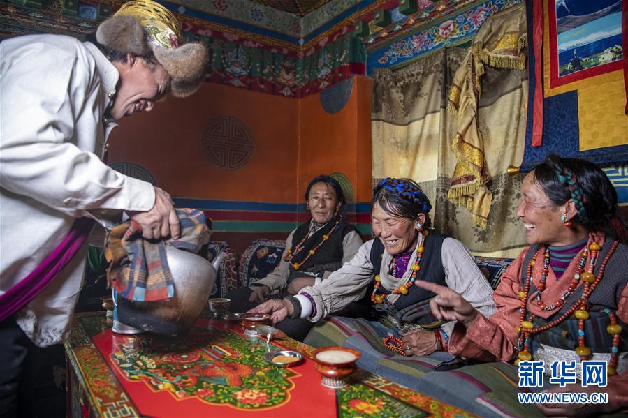 （新春走基層&middot;圖文互動）（8）守土與鄉(xiāng)愁&mdash;&mdash;走進珠峰腳下的村莊