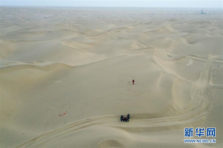 （新春走基層&middot;圖文互動）（1）大漠中，一頂帳篷守歲五年