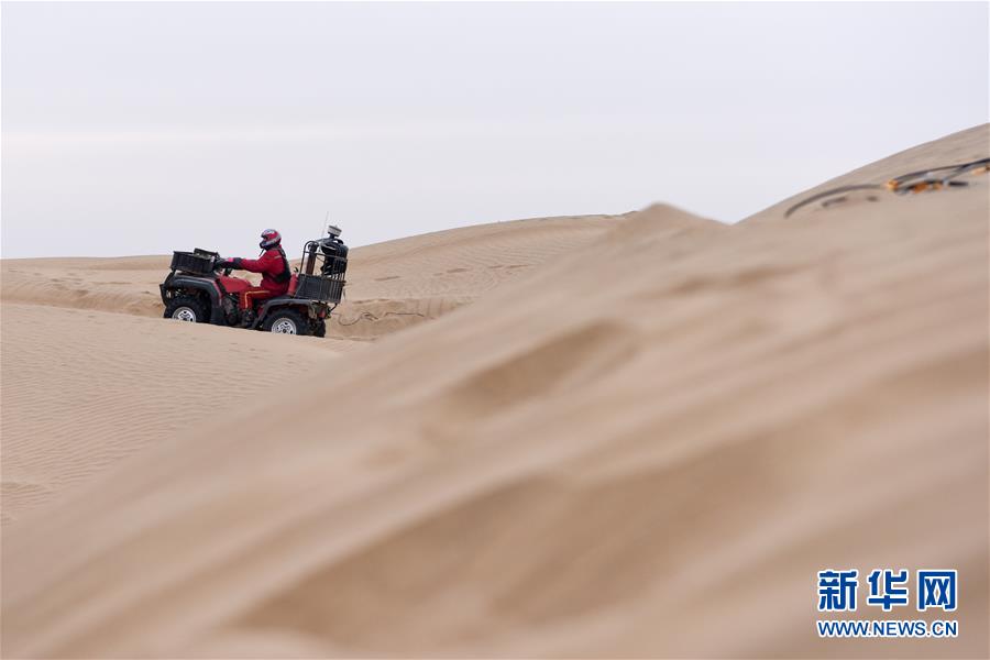 （新春走基層&middot;圖文互動）（3）大漠中，一頂帳篷守歲五年