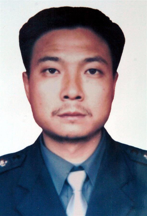 （為了民族復(fù)興&middot;英雄烈士譜&middot;圖文互動(dòng)）緝毒英雄吳光林：見危險(xiǎn)就上，見好處就讓