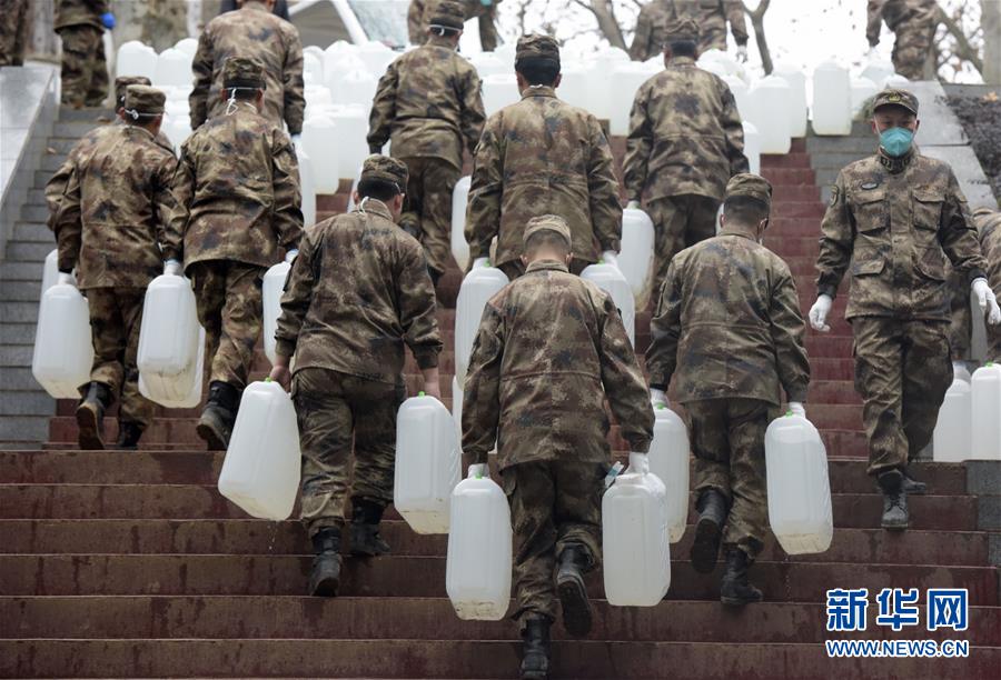 （聚焦疫情防控&middot;圖文互動(dòng)）（1）邯鄲市愛國擁軍聯(lián)合會(huì)為武漢火神山醫(yī)院捐贈(zèng)百噸醫(yī)用消毒原液