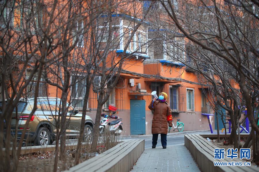 （新華全媒頭條&middot;圖文互動）（16）滄海橫流顯本色　戰(zhàn)&ldquo;疫&rdquo;一線黨旗紅&mdash;&mdash;全國各領(lǐng)域基層黨組織和廣大黨員奮力打好疫情防控阻擊戰(zhàn)