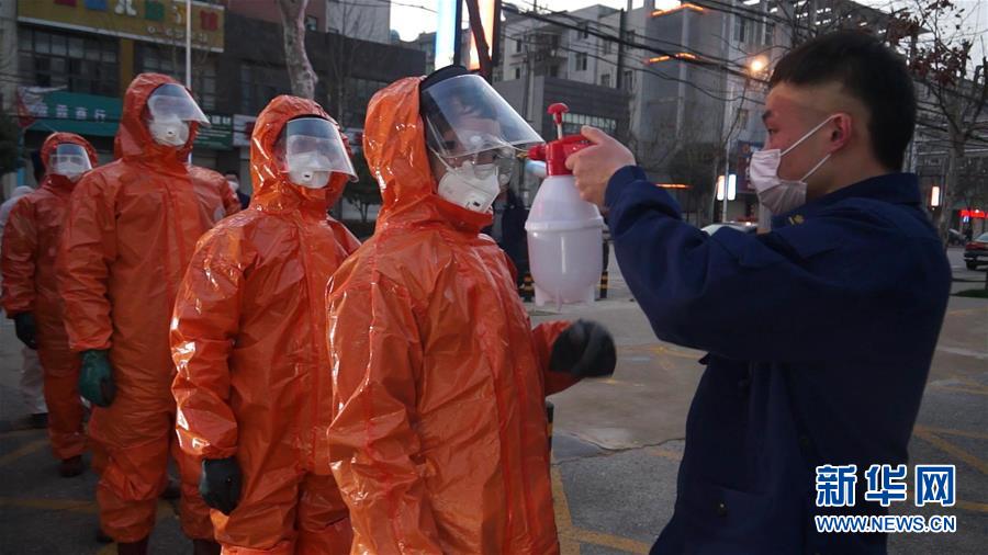 （一線抗疫群英譜&middot;圖文互動）（2）洪湖有支&ldquo;毒水&rdquo;轉(zhuǎn)運隊