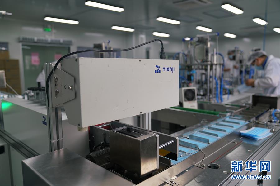 （聚焦疫情防控&middot;圖文互動(dòng)）（1）口罩機(jī)&ldquo;微創(chuàng)新&rdquo;里的工匠精神