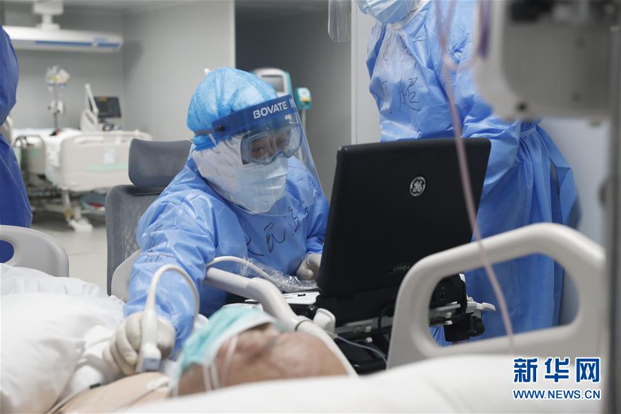 （新華全媒頭條&middot;圖文互動）（4）和時間拼速度 與死神搶生命&mdash;&mdash;火神山醫(yī)院重癥醫(yī)學(xué)一科里的&ldquo;生死戰(zhàn)&rdquo; 