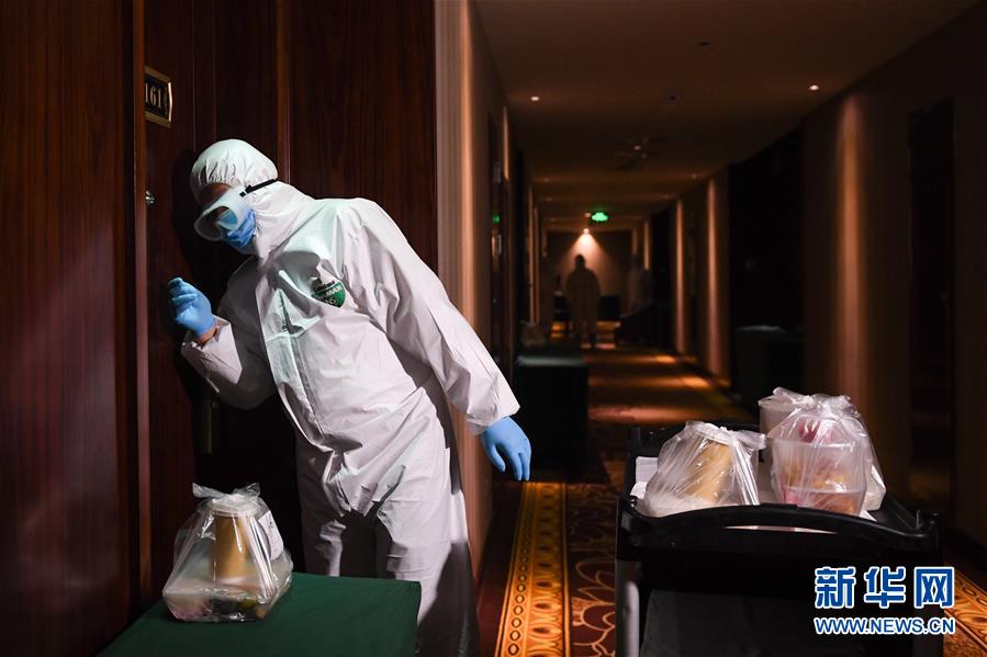 （聚焦疫情防控&middot;圖文互動(dòng)）（9）&ldquo;感謝你們，讓我感到很踏實(shí)！&rdquo;&mdash;&mdash;北京入境人員轉(zhuǎn)運(yùn)及隔離點(diǎn)見(jiàn)聞