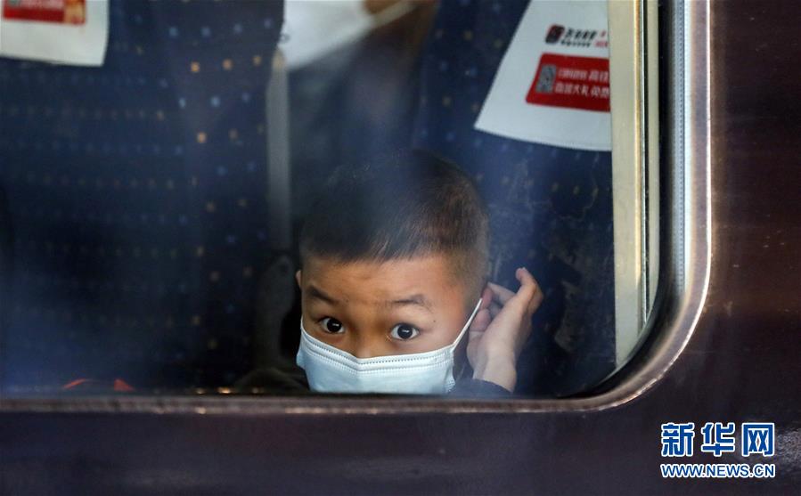 （新華全媒頭條&middot;圖文互動）（7）武漢重啟，不負(fù)春天&mdash;&mdash;寫在武漢&ldquo;解封&rdquo;之際