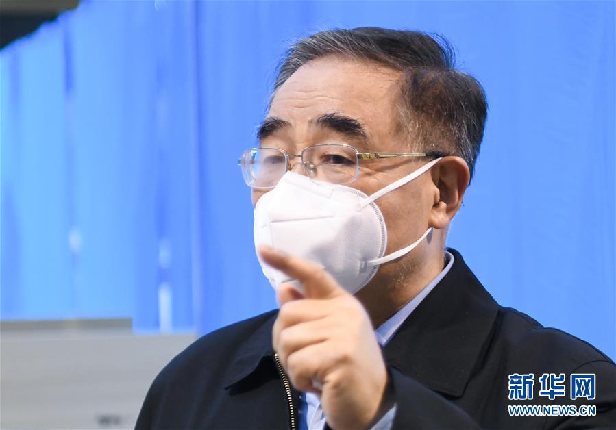（聚焦疫情防控·圖文互動）（7）分秒必爭！一切為了治病救人——中國抗疫生命至上的生動實踐