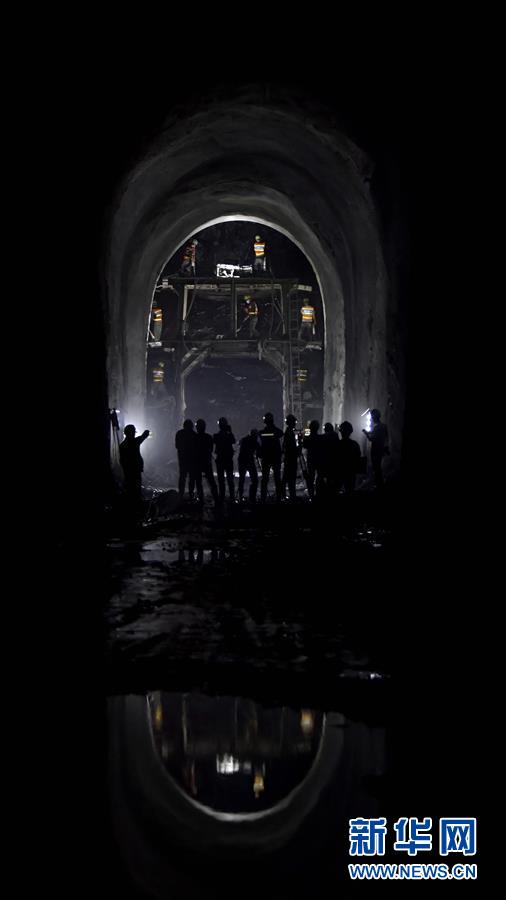 （圖文互動(dòng)）（6）&ldquo;最難掘進(jìn)隧道&rdquo;大柱山隧道貫通