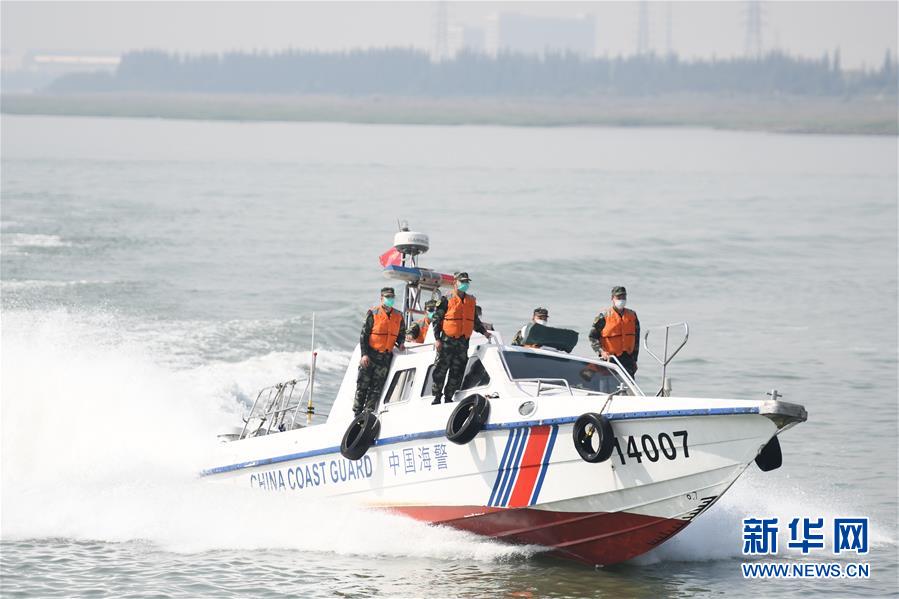 （圖文互動）（2）中國海警海上報(bào)警平臺運(yùn)行一年接警6萬余起