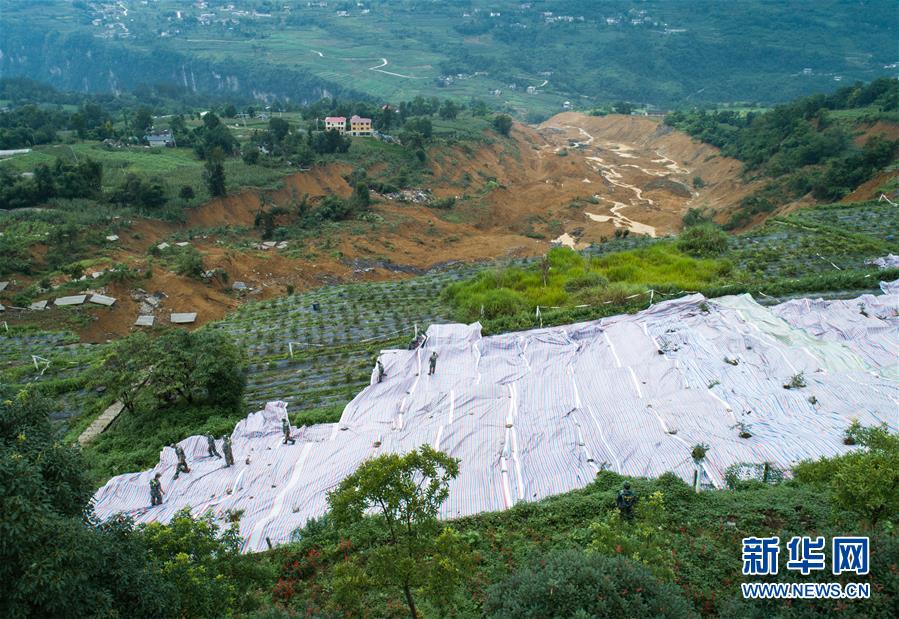 （在習(xí)近平新時代中國特色社會主義思想指引下——新時代新作為新篇章·習(xí)近平總書記關(guān)切事·圖文互動）（7）戰(zhàn)疫魔,斗洪魔——湖北全力應(yīng)對防疫、防汛疊加“雙考”