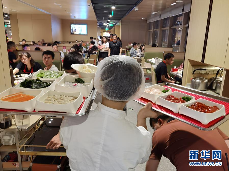 （在習近平新時代中國特色社會主義思想指引下——新時代新作為新篇章·習近平總書記關切事·圖文互動）（2）珍惜盤中餐，狠剎浪費風——各地積極行動堅決制止餐飲浪費